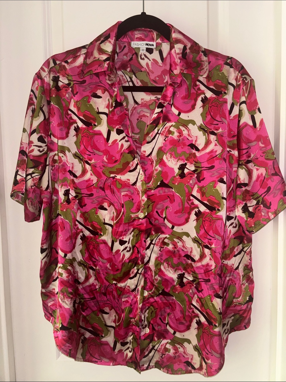 Fashion Nova Pink & Green Abstract Floral Button-Down Top